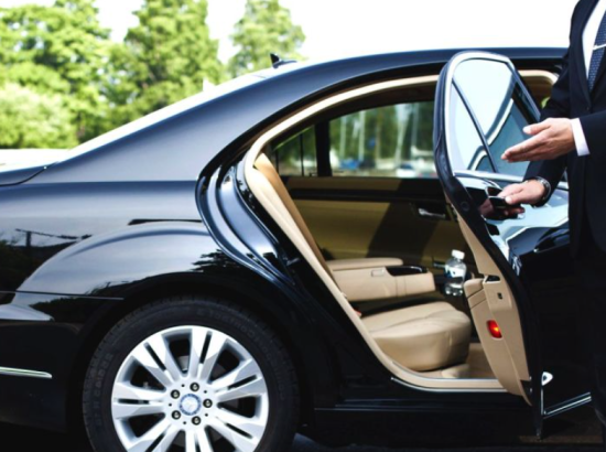 How-are-corporate-chauffeur-services-useful-in-business-and-corporate-world